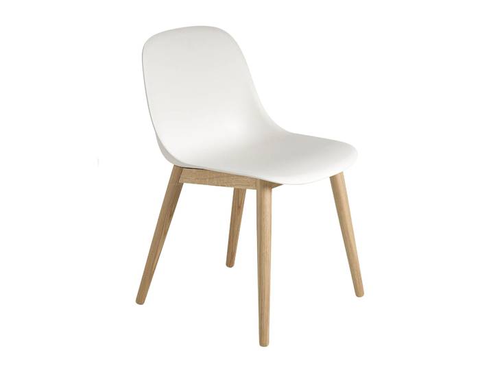 Muuto Chaise Fiber Side Chair avec pieds en bois blanc-chêne