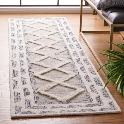 SAFAVIEH Handmade Casablanca Helvi Wool Rug