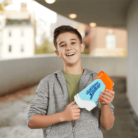 Hasbro Nerf Super Soaker Torrent - Water Blaster for Ages 6+