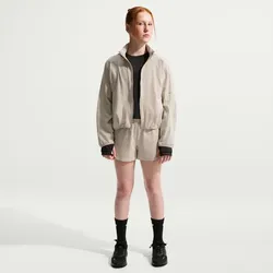 NIKE MAVN UV-Repel wasserabweisende Webjacke Mädchen 236 - cream ii/reflective silv XS (122-128 cm)