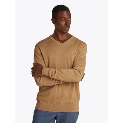 Strickpullover TOMMY HILFIGER "ESSENTIAL COTTON V NECK mit V-Ausschnitt und Stickerei", Herren, Gr. XXL, beige (safari canvas), Strick, Obermaterial: 100% Baumwolle, V-Ausschnitt, Rippbündchen, Pullover Strickpullover, unifarben, casual, regular...