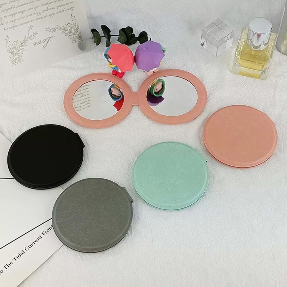 INF Doppelseitiger Magnetischer Kosmetikspiegel mit PU-Lederbezug, Taschenformat Schwarz