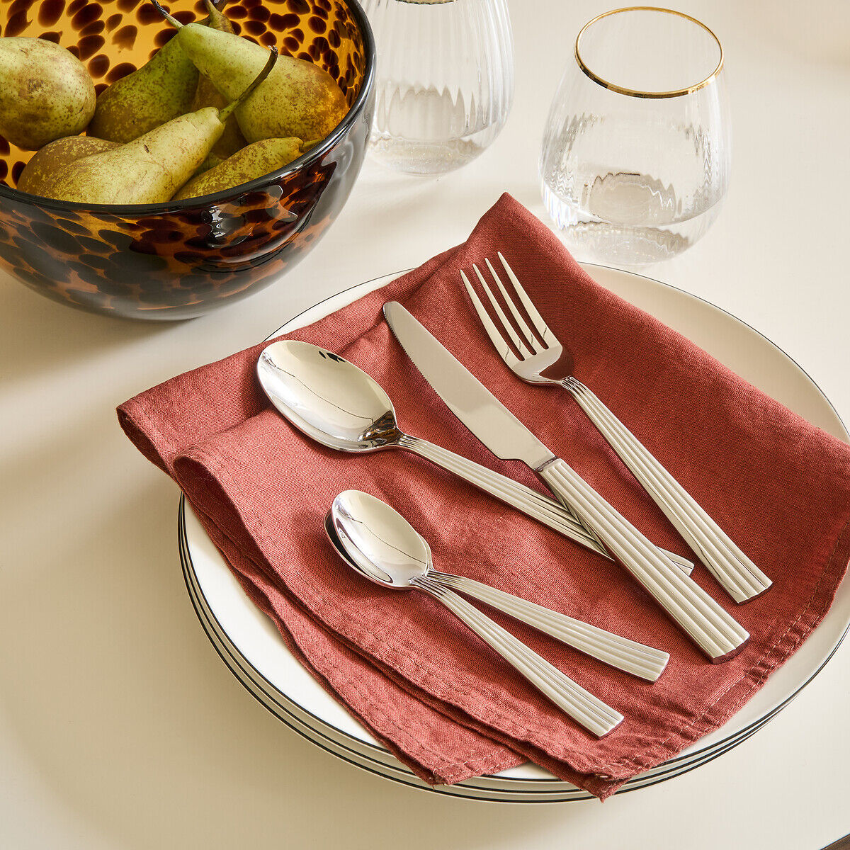 LA REDOUTE INTERIEURS Ménagère 24 couverts manches striés, en inox, PATTIE