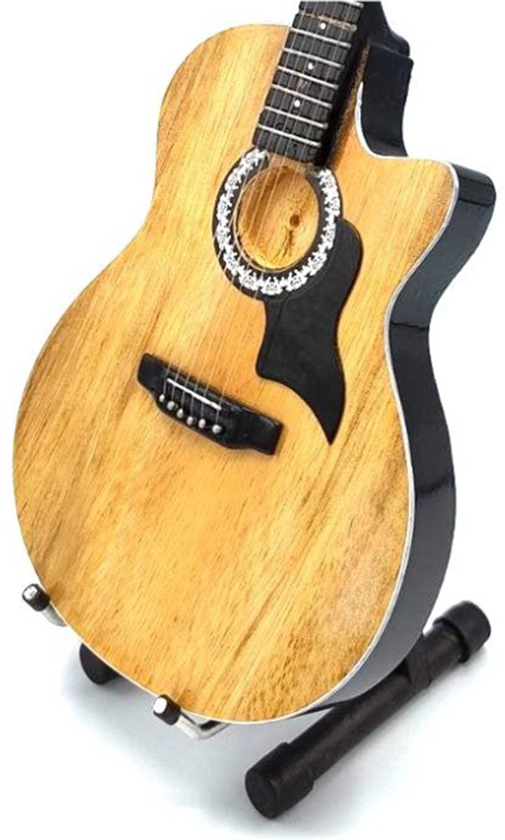Miniatuur replica Taylor gitaar van Vasco Rossi voor op tafel