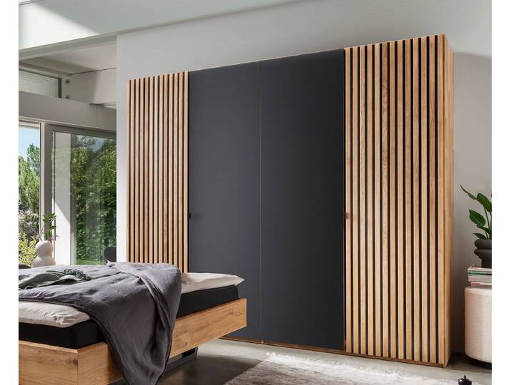 Kleiderschrank 4-trg. 240cm Wildeiche massiv 'Dallas' geölt & schwarz