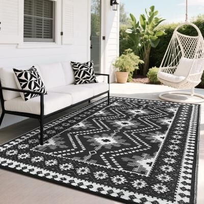 Garvee Vintage Geometric Diamond Outdoor Patio Rug
