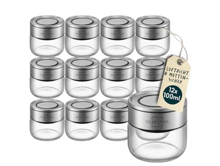 SILBERTHAL Gewürzgläser 12er Set 100 ml mit Klickdeckel, stapelbar Luftdicht und mottensicher per Silikondichtung. Die kleinen Mengen von Safran bis Kardamom.