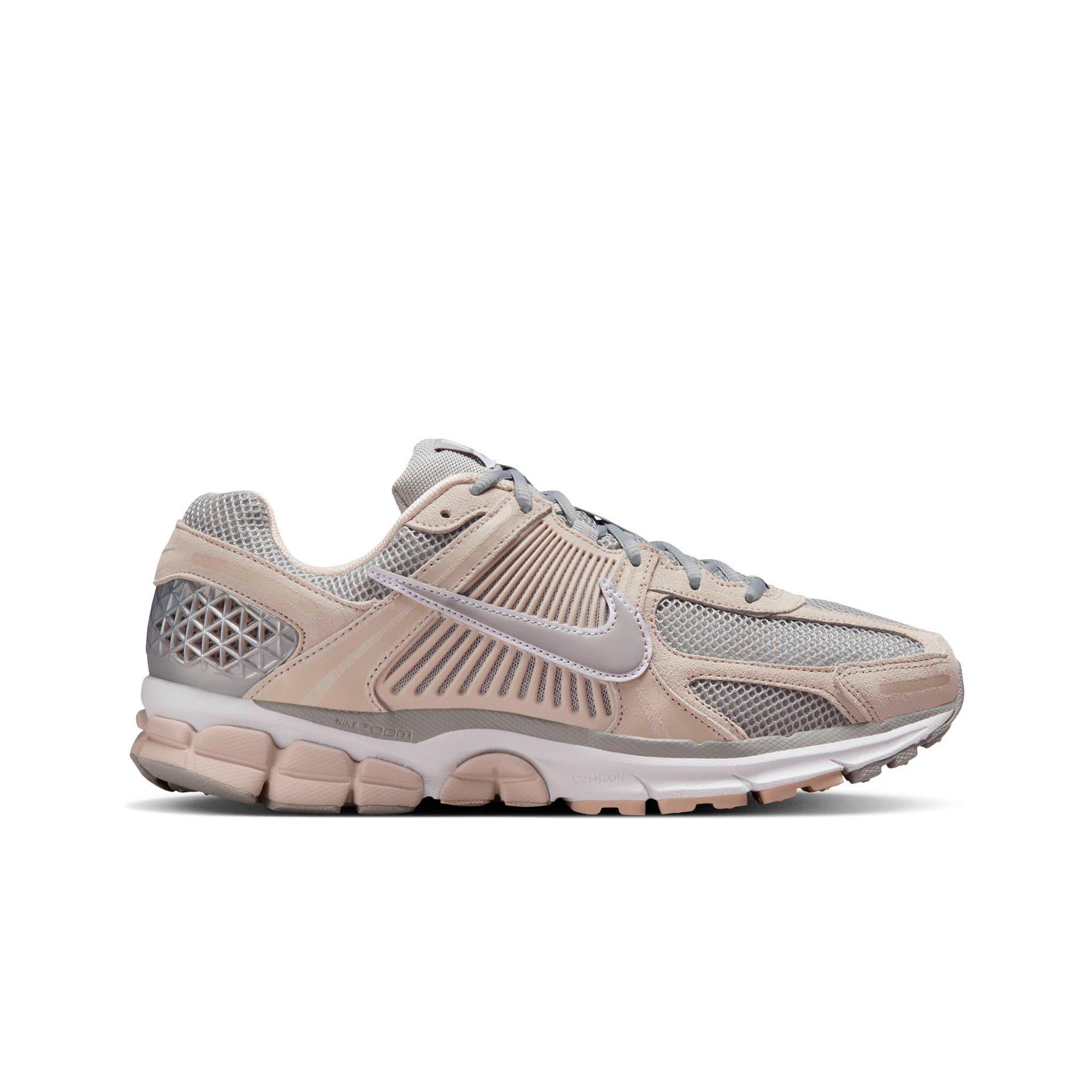 NIKE ZOOM VOMERO 5