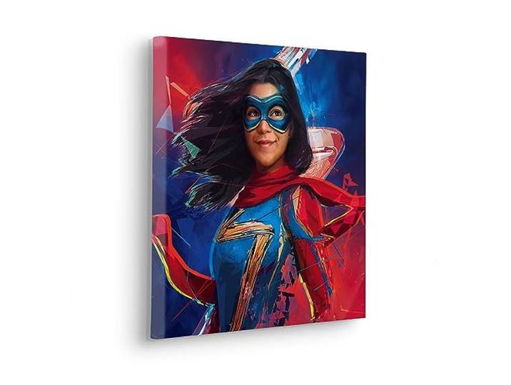 Komar Komar Keilrahmenbild - Miss Marvel - Größe 40 x 40 cm - Kinderzimmerbild, Wandbild, Kinderzimmer