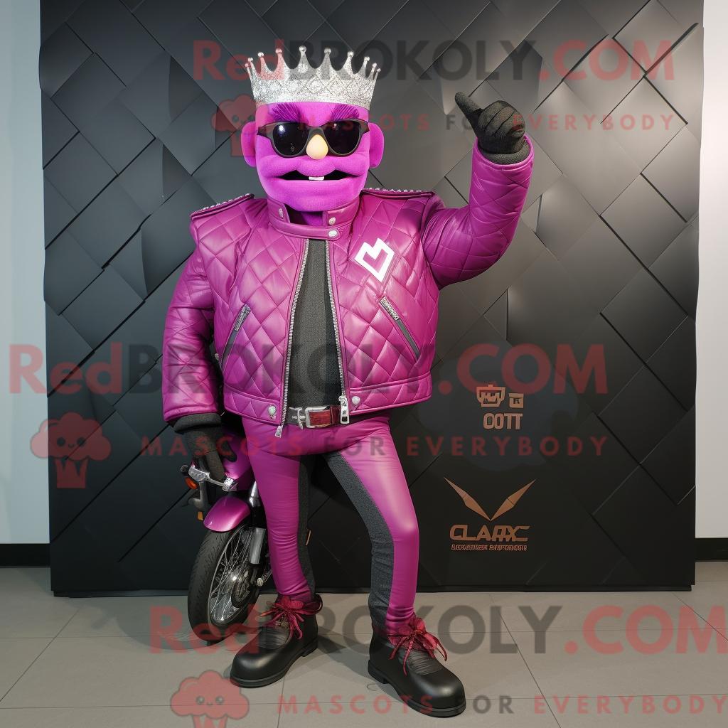 Maskottchenfigur REDBROKOLY eines Magenta-Königs mit Bikerjacke und Messenger-Tasche