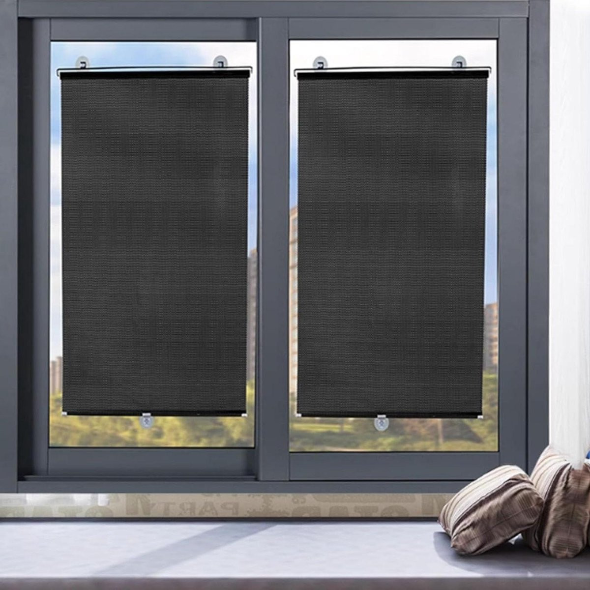 Zwart Verduisteringsrolgordijn met Zuignappen - Automatisch Intrekbaar - 40 x 125 cm