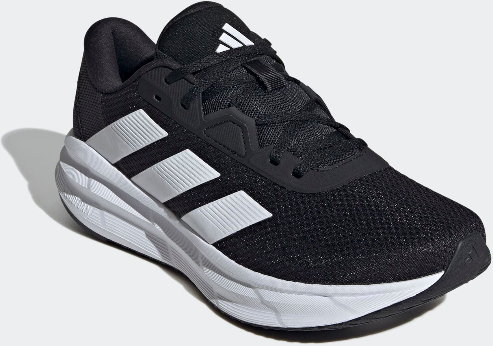 Laufschuh ADIDAS PERFORMANCE "GALAXY 7", Herren, Gr. 43, schwarz-weiss (cschwarz, ftwwht, carbon), Synthetik, Textil, Schuhe Laufschuh, für mehr Dämpfung cschwarz, ftwwht, carbon 43