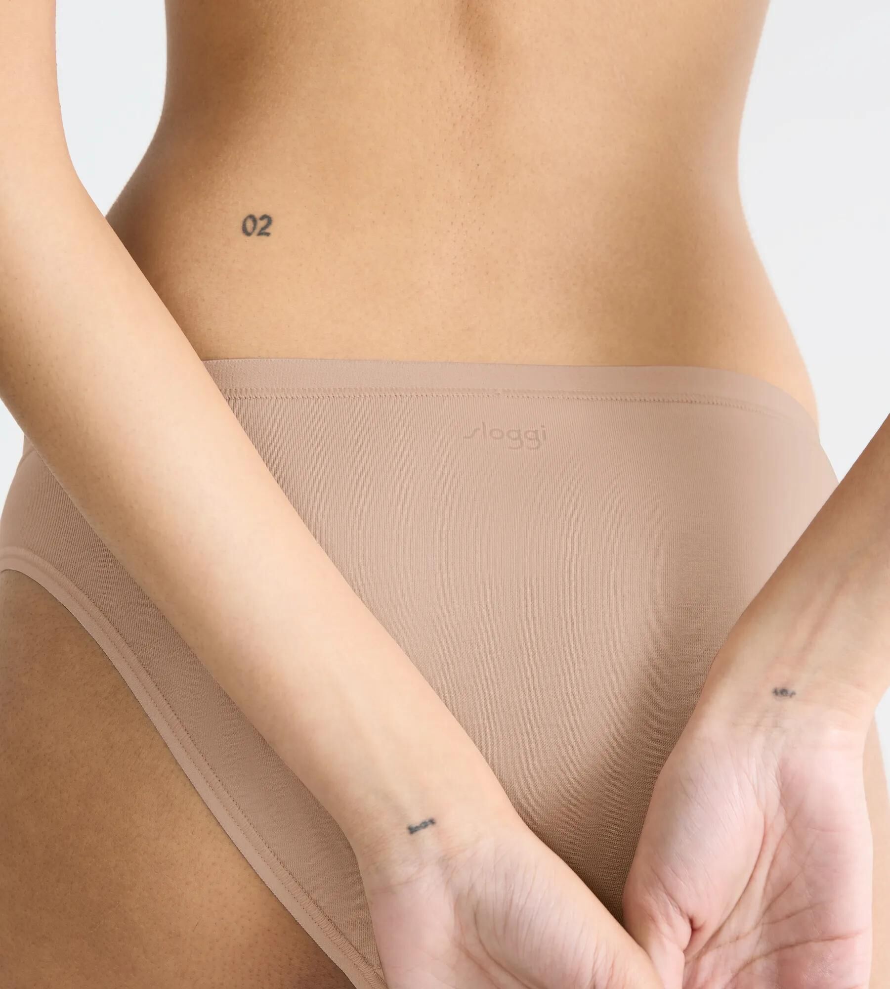 Minislip SLOGGI "GO Daily Cotton", Damen, Gr. L, Single Jersey, beige (new beige), Single Jersey, Obermaterial: 95% Baumwolle, 5% Elasthan, unifarben, körpernah, Unterhosen Minislip, flacher Elastikbund, Baumwollmix, bequem, weich new beige L, Single Jers