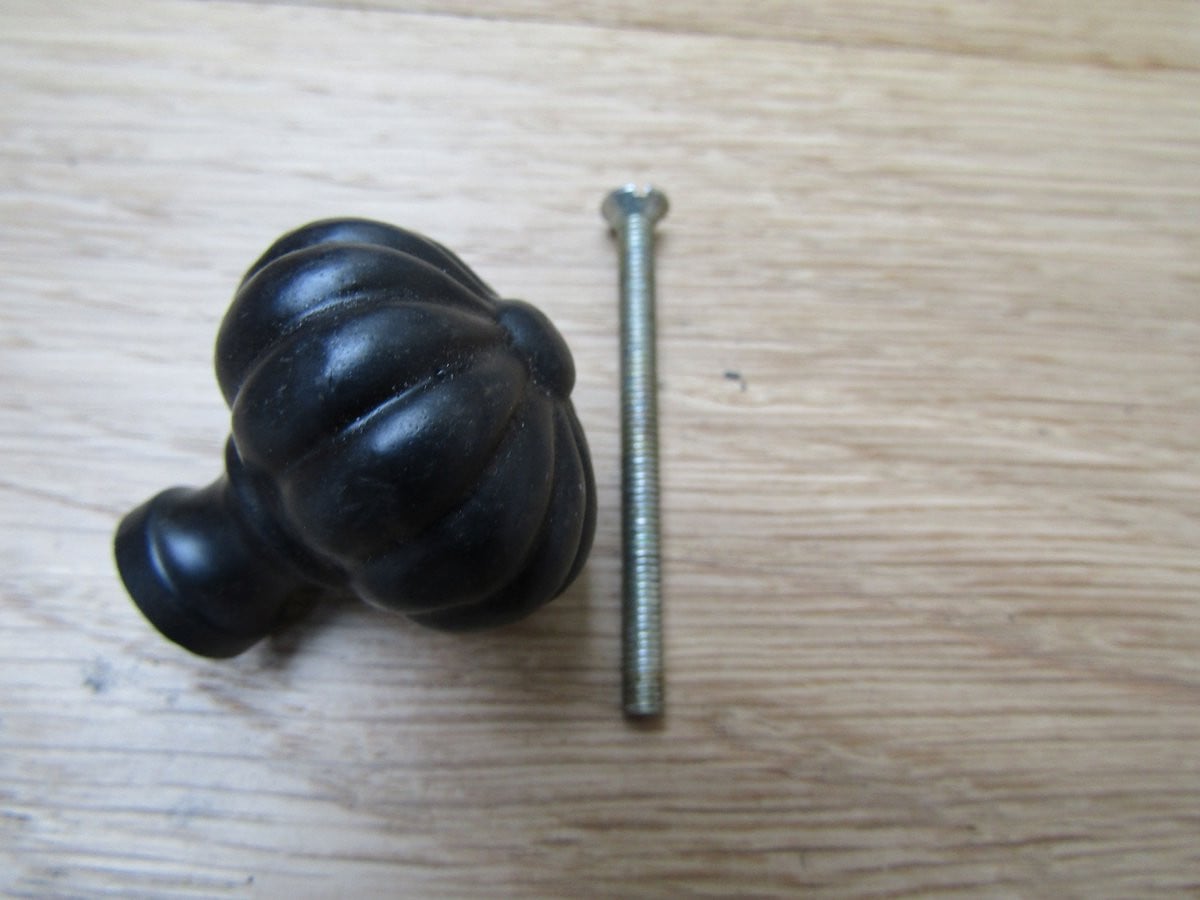 Ironmongery World Pumpkin Fluted Cabinet Knob Black Antique 32mm
