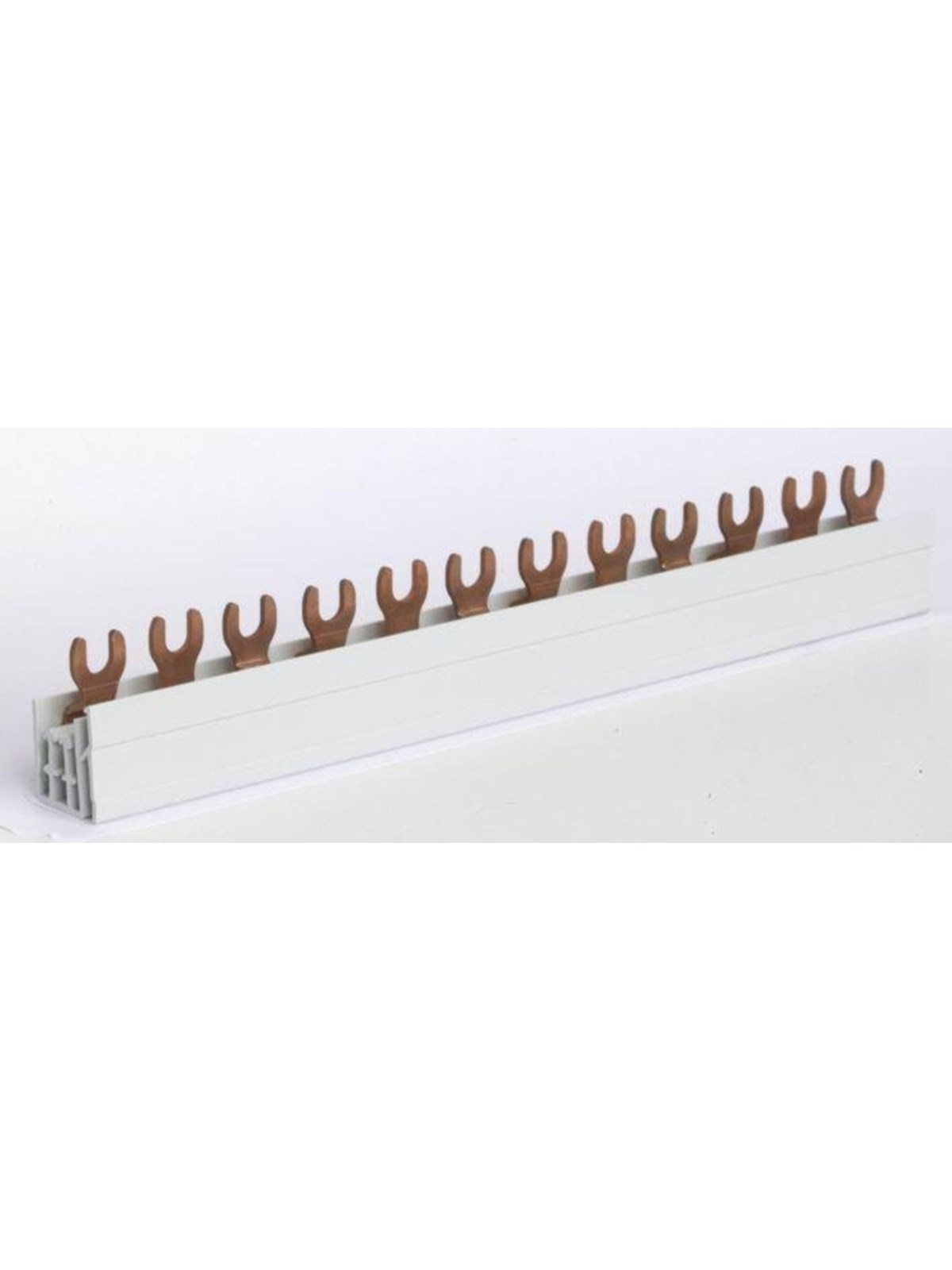 Hager Insulated busbar 4p 80a fork 16mm2 12m