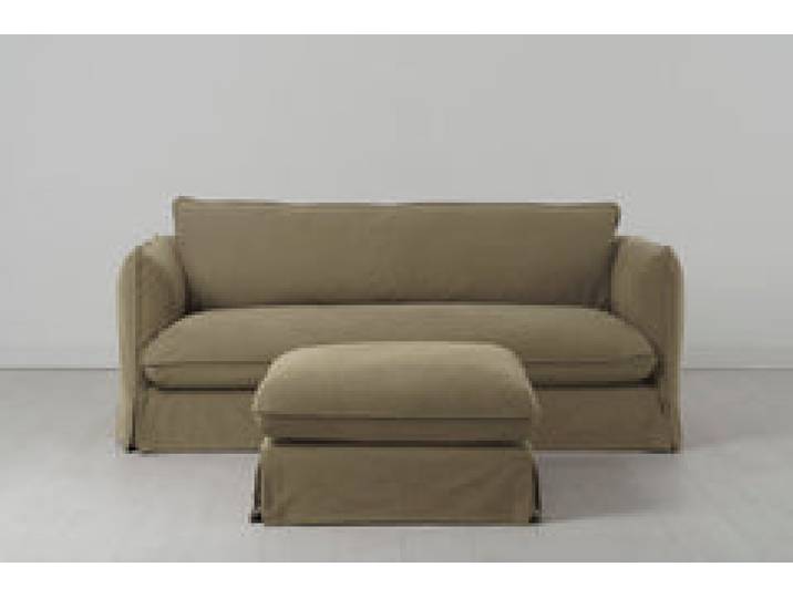 Model 18 Dreisitzer-Sofa mit Polsterhocker, Wiesengrün