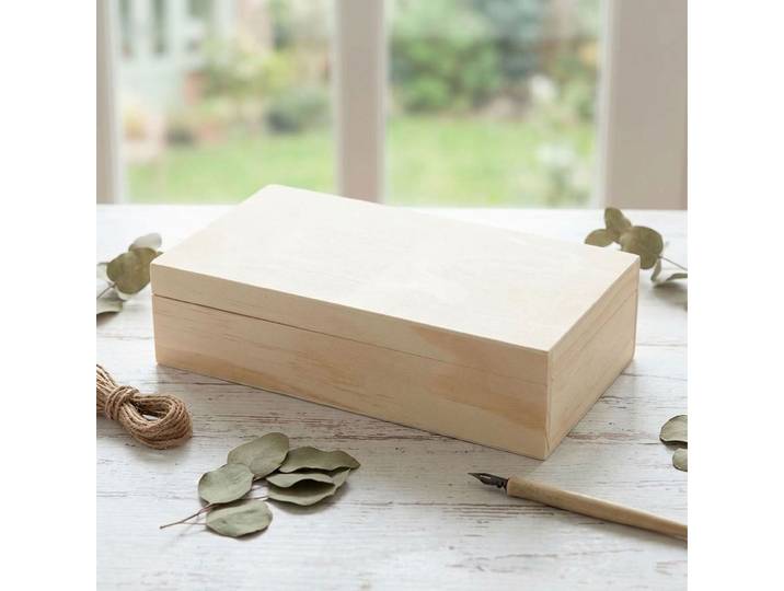 Box aus Holz mit Deckel, natur, 22 x 12 x 5,5 cm
