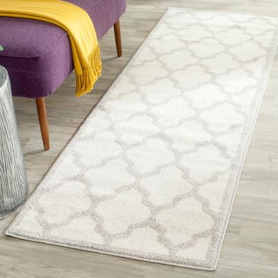 SAFAVIEH Amherst Erma Modern Rug