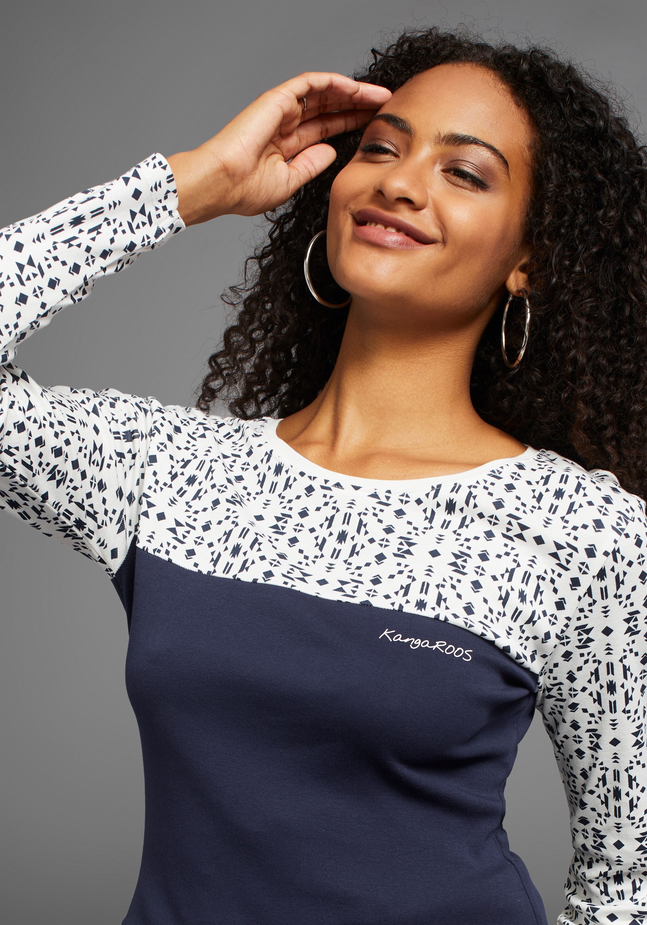 Langarmshirt KANGAROOS, Damen, Gr. 52/54, blau (dunkelblau, weiß), Rippware, Obermaterial: 100% Baumwolle, figurbetont hüftbedeckend, Rundhals, Shirts Langarmshirt, mit Print dunkelblau, weiß 52/54