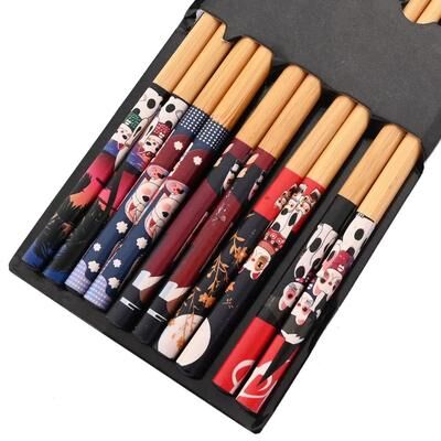 Uplift Essentials Handmade Japanese Natural Bamboo Chopsticks 5 Pair Decorative Gift Set cat
