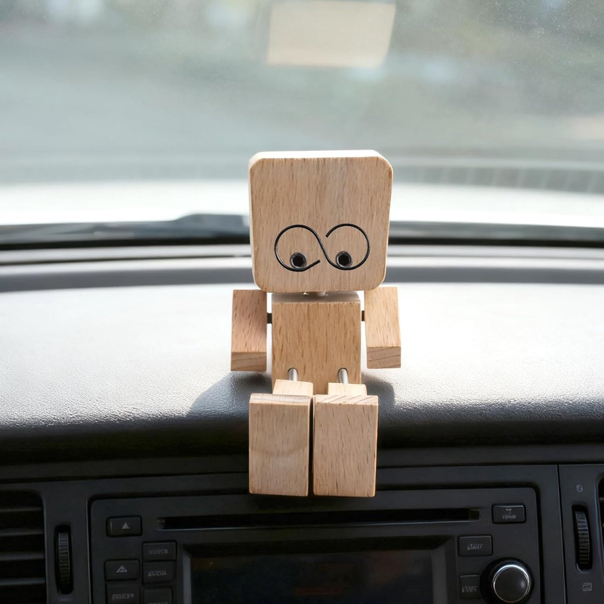 SnelShoppen Wobble Figure Car Houten Dashboard Decoratie met Schuddende Benen en 12 Verwisselbare Gezichtsuitdrukkingen