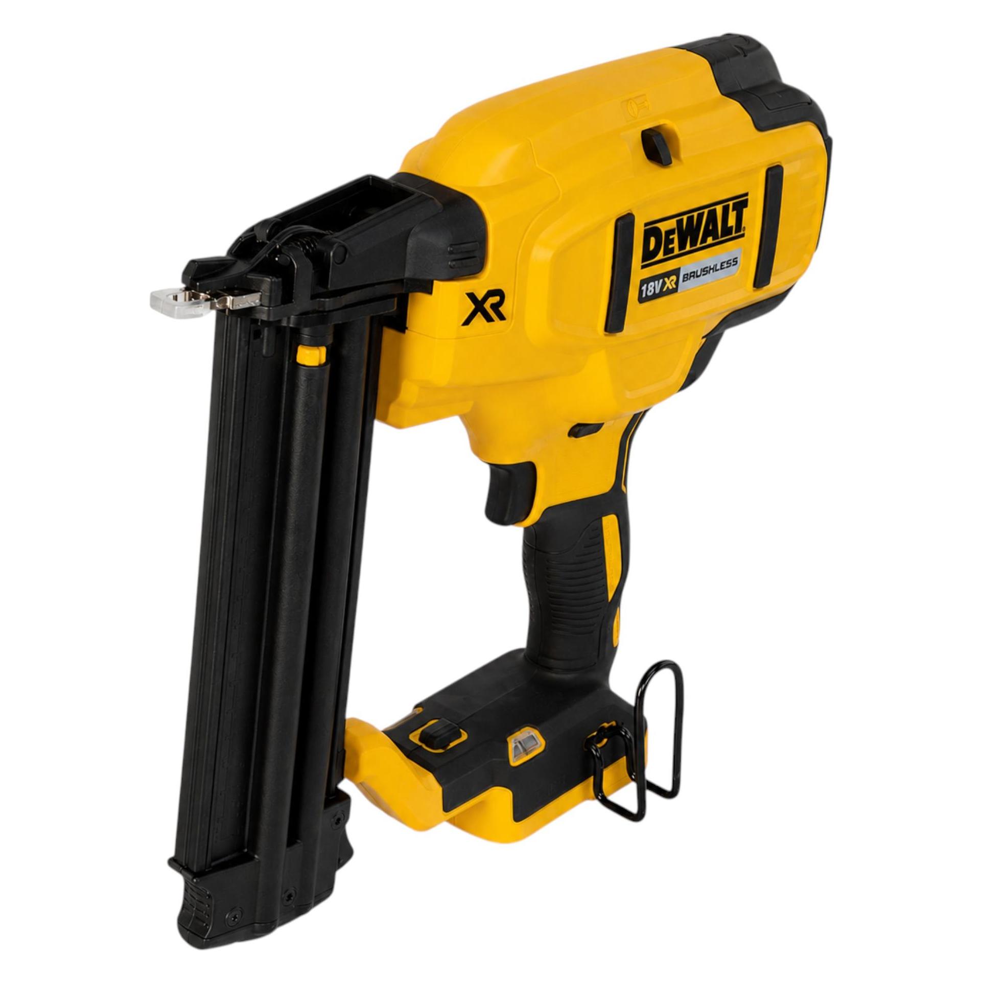 DeWalt DCN 680 (DeWALT)