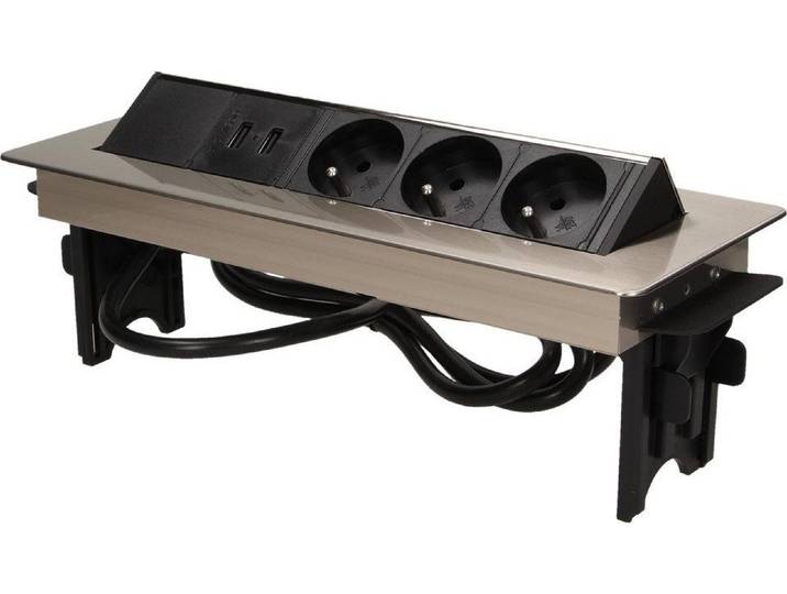 Prise encastrée dans un boîtier nickelé avec chargeur USB et câble de 1\,8 m\, 3x2P+Z\, 2xUSB