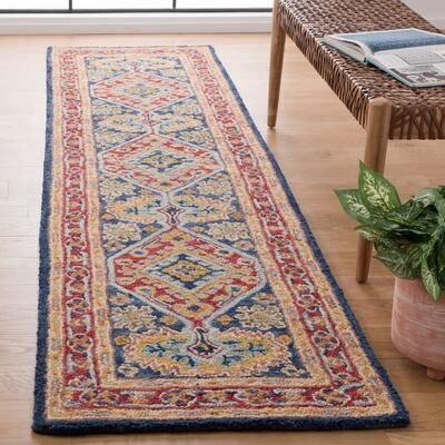 SAFAVIEH Handmade Aspen Renuka Bohemian Wool Rug