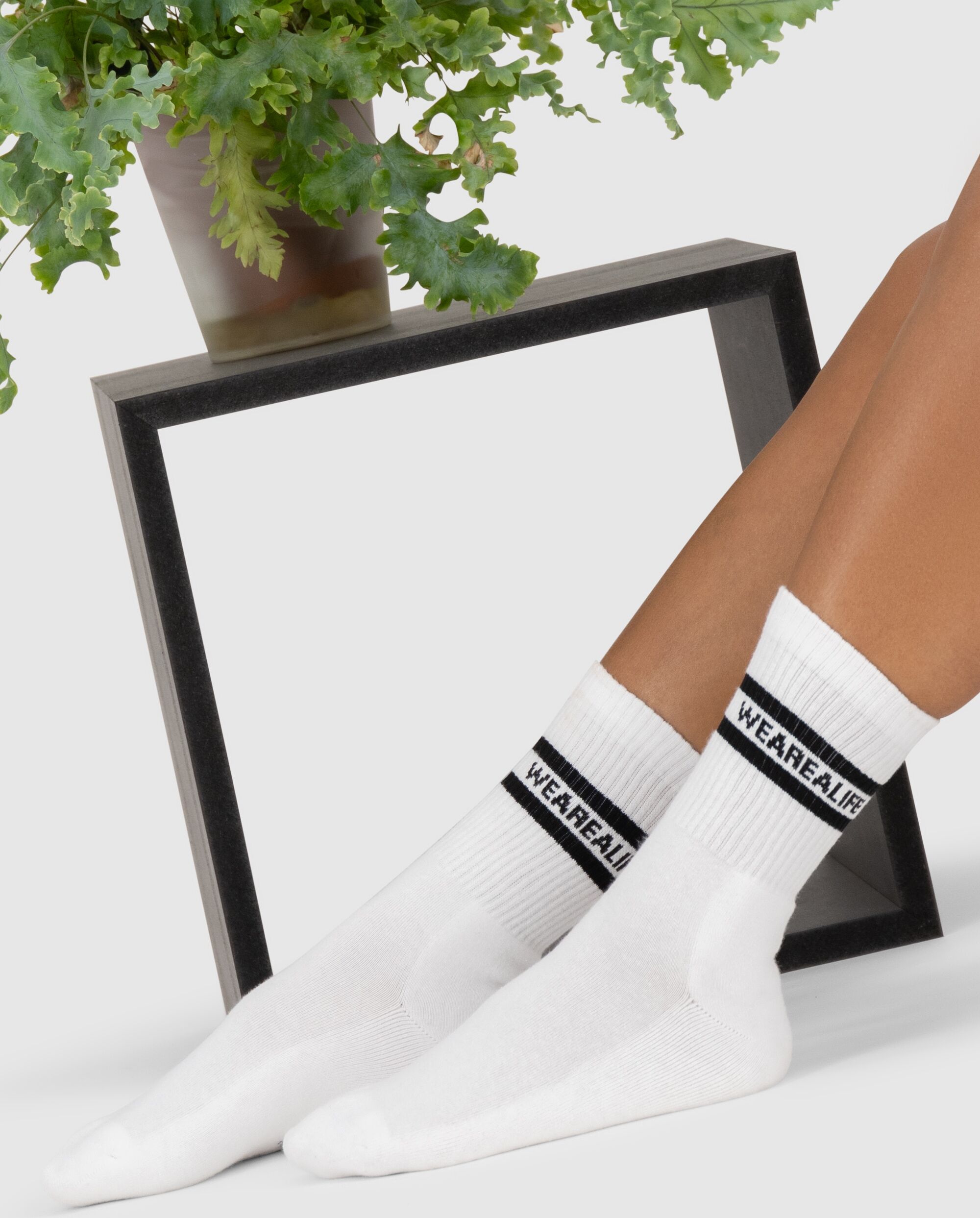 Tennissocken ALIFE & KICKIN, Damen, Gr. 39-42, weiß (brilliant weiß), 75% Baumwolle, 20% Polyester, 3% Polyamid, 2% Elasthan, Socken Tennissocken, sportliche Tennissocken mit Streifen, aus Baumwolle mit weichem Bund