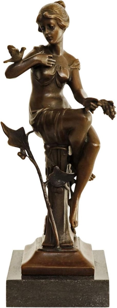 Antiek bronzen beeld van een vrouw met vogel, hoogte: 23 cm