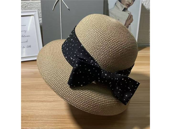 Chapeau de pêcheur à large bord, style Hepburn, doux et tendance.