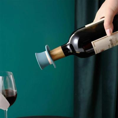 Market Central Funny Hat Poker Shape Silicone Wine Bottle Stopper Leak Proof Reusable Wine Accessories Gift Funny Hat Poker Shape Silicone Wine Bottle Stopper Leak Proof Reusable Wine Accessories Gift