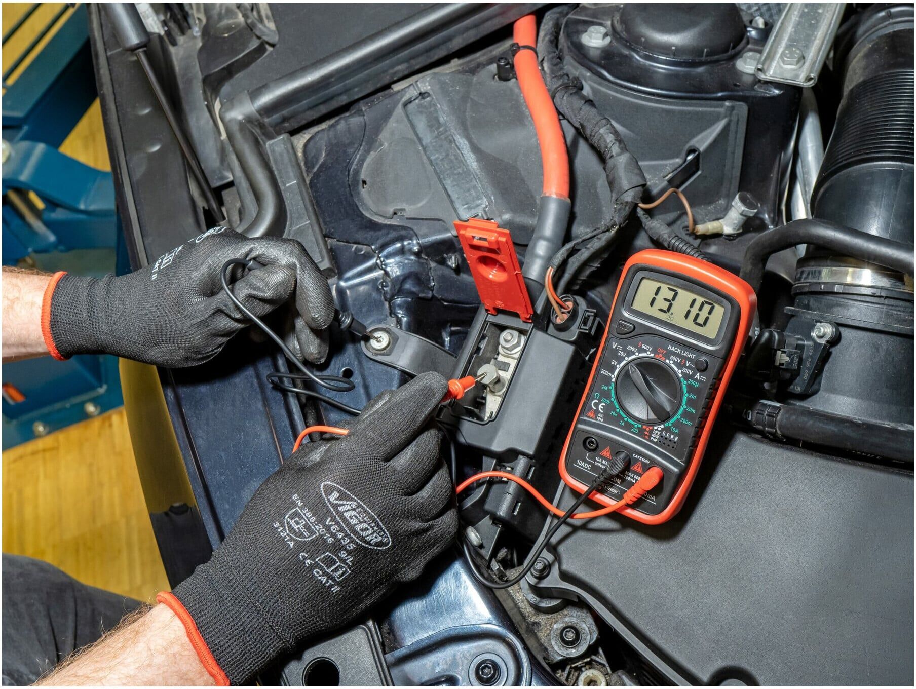 VIGOR Digital Multimeter V4324)