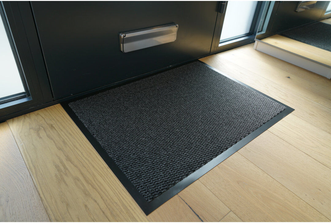 Sol 27 Outdoor Aarib Non-Slip Doormat Anthracite Runner 90cm x 300cm