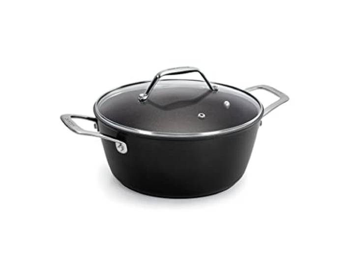 Barazzoni Black Titan Pro, Stieltopf Ø 24 cm mit Glaslid, Griff aus genietetem Stahl, Antihaftbeschichtung Titan Pro (5 Schichten). Hergestellt in Italien