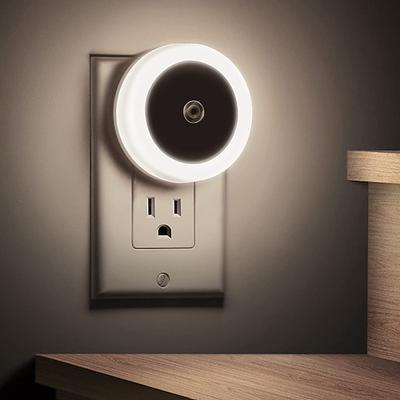 LED-Nachtlicht von Dämmerung bis Morgengrauen Sensor Intelligentes Wand-Nachtlicht für Badezimmer, Schlafzimmer, Zuhause, Küche, Korridor, Energieeinsparung