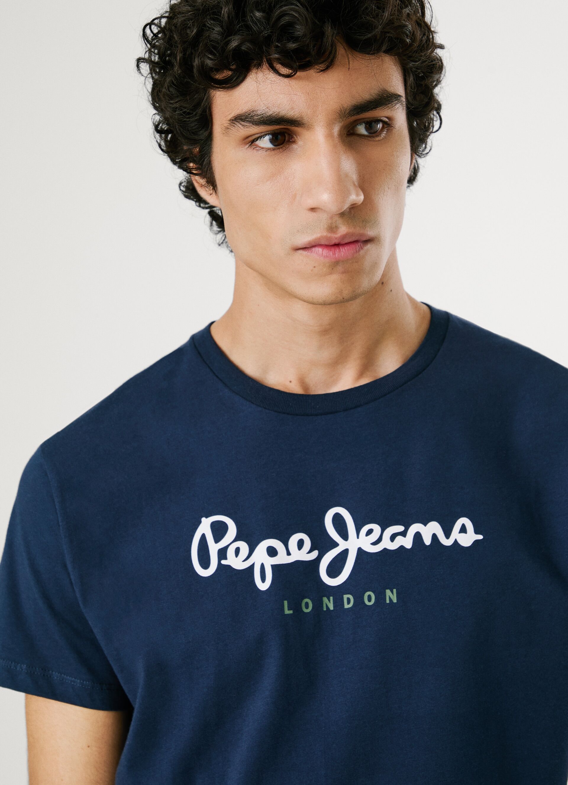Rundhalsshirt PEPE JEANS "EGGO", Herren, Gr. S (48), blau (marine), Jersey, Obermaterial: 100% Baumwolle, bedruckt, normal normal, Rundhals, Shirts Rundhalsshirt marine S (48)