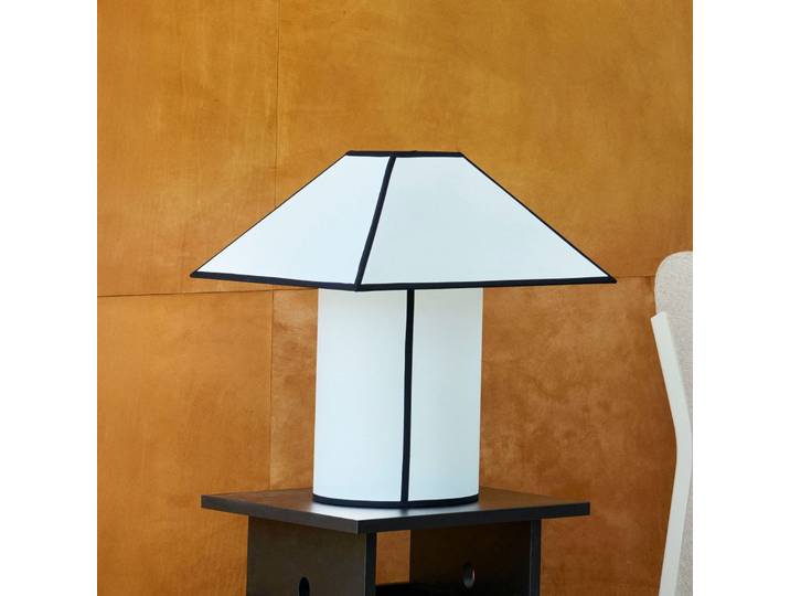 Ava Tischleuchte, Höhe 32 cm, weiß/schwarz, E27 - HAY - Wohnzimmer - Design - Kunststoff - Einflammig