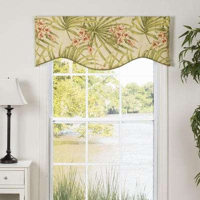 Victor "Amelia Shaped Valance - 9'9"" x 13'9"""