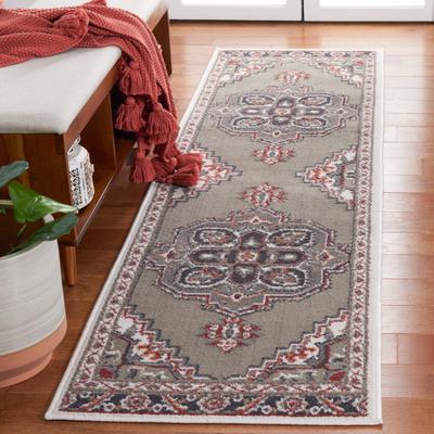 SAFAVIEH Pyramid Aycan Traditional Oriental Rug