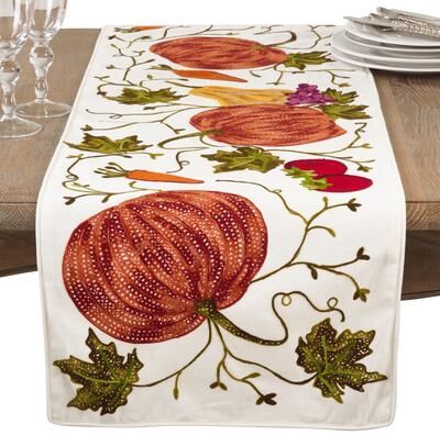 Saro Lifestyle Embroidered Pumpkin Harvest Design Cotton Table Runner