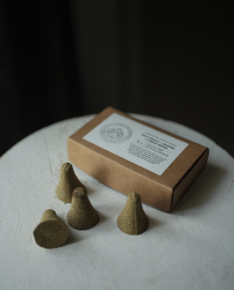 Super Food Ceremony Palo Santo, Oranje en Citroengras XL Wierookkegels - 8 stuks