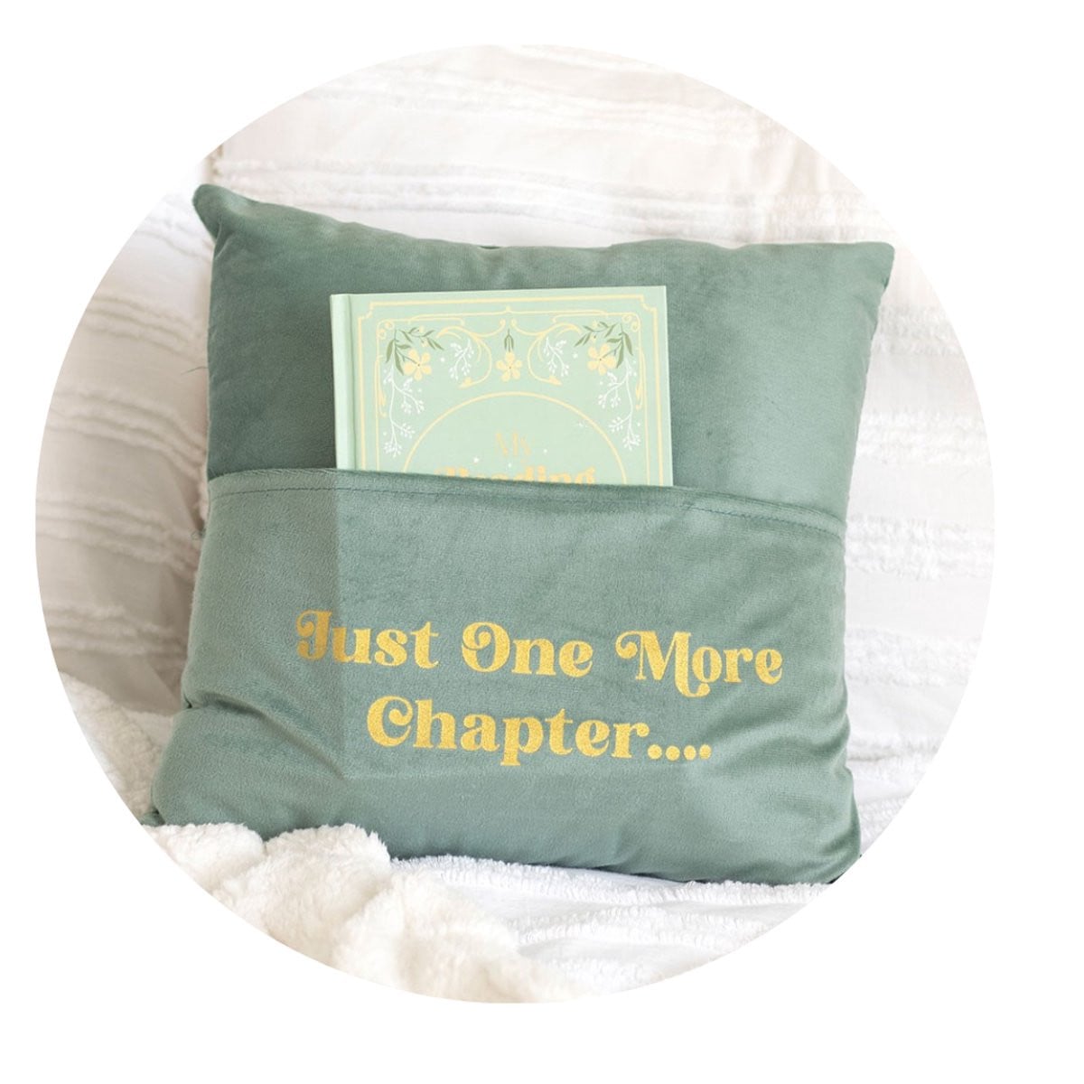 Just One More Chapter met Book Pocket Kussen