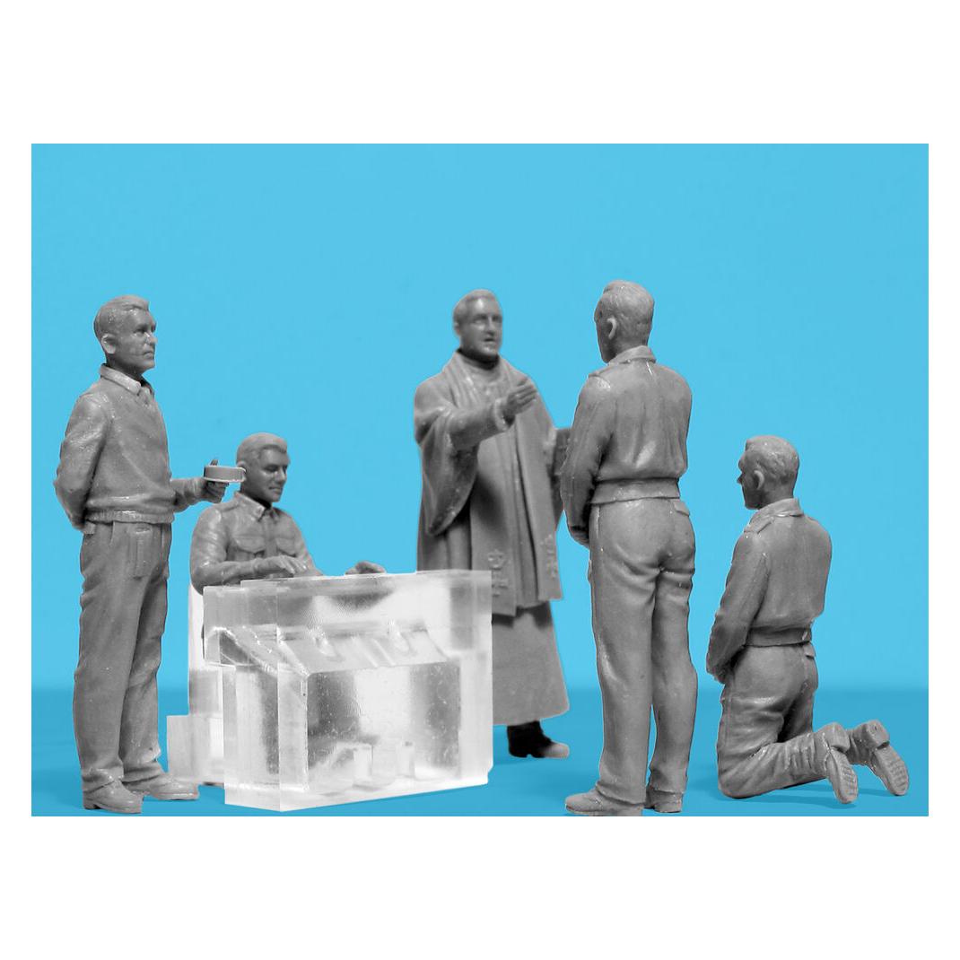 ICM 'You are important to God'. Prayer before battle (100% new molds) (35616)