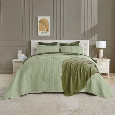 Wonderful Jacquard Quilt Set 3-Piece for All Seasons