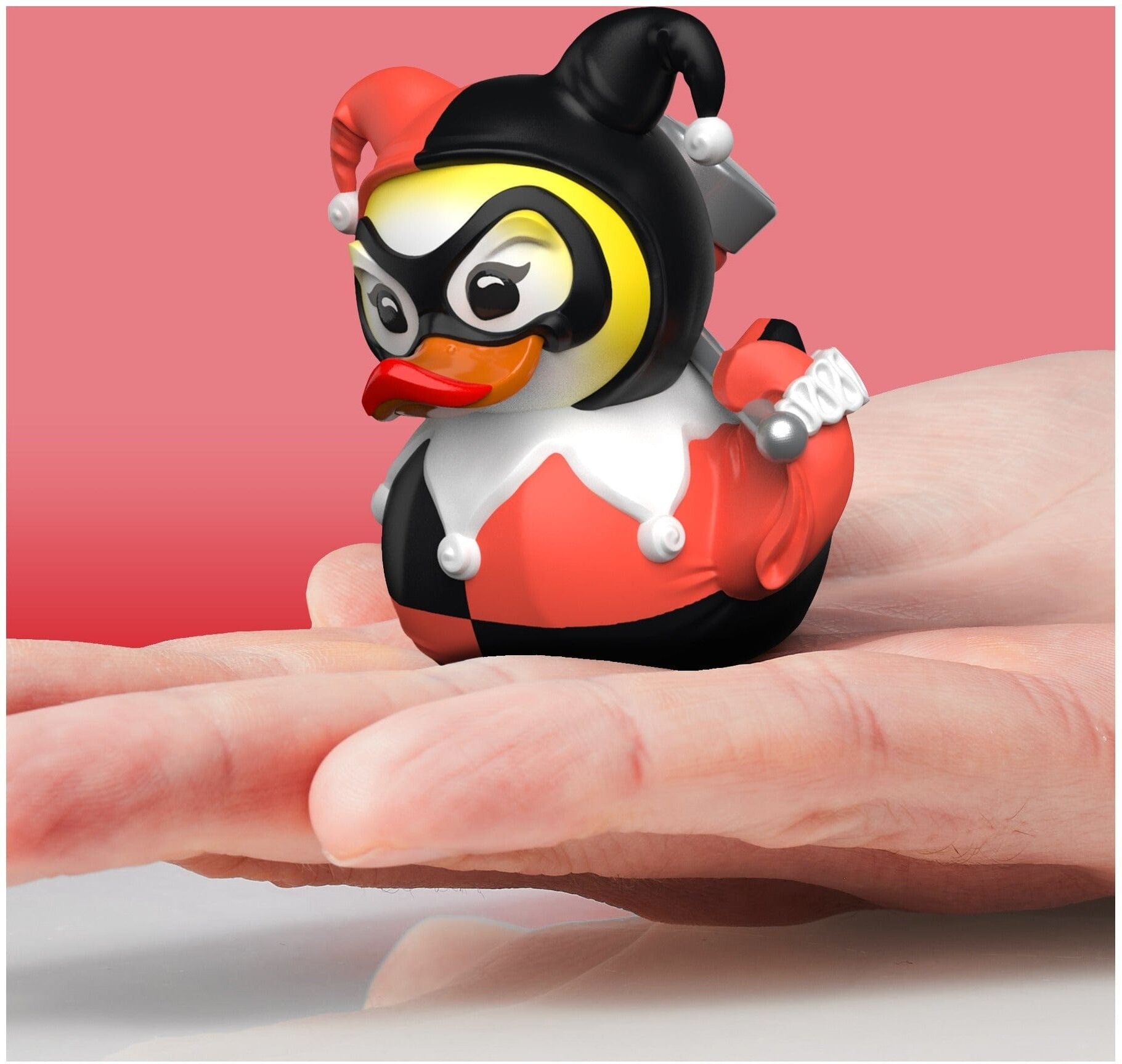 Tubbz Collectibles – DC Comics – Harley Quinn (Mini Tubbz) Collectible Figure