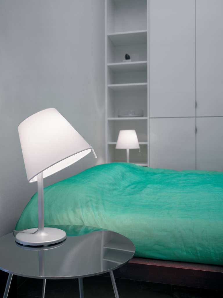 Artemide Melampo Notte Tischleuchte (aluminiumgrau) aluminiumgrau 0710010A