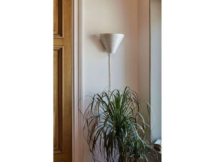 A910 Wandleuchte White - Artek - Schlafzimmer - Metall