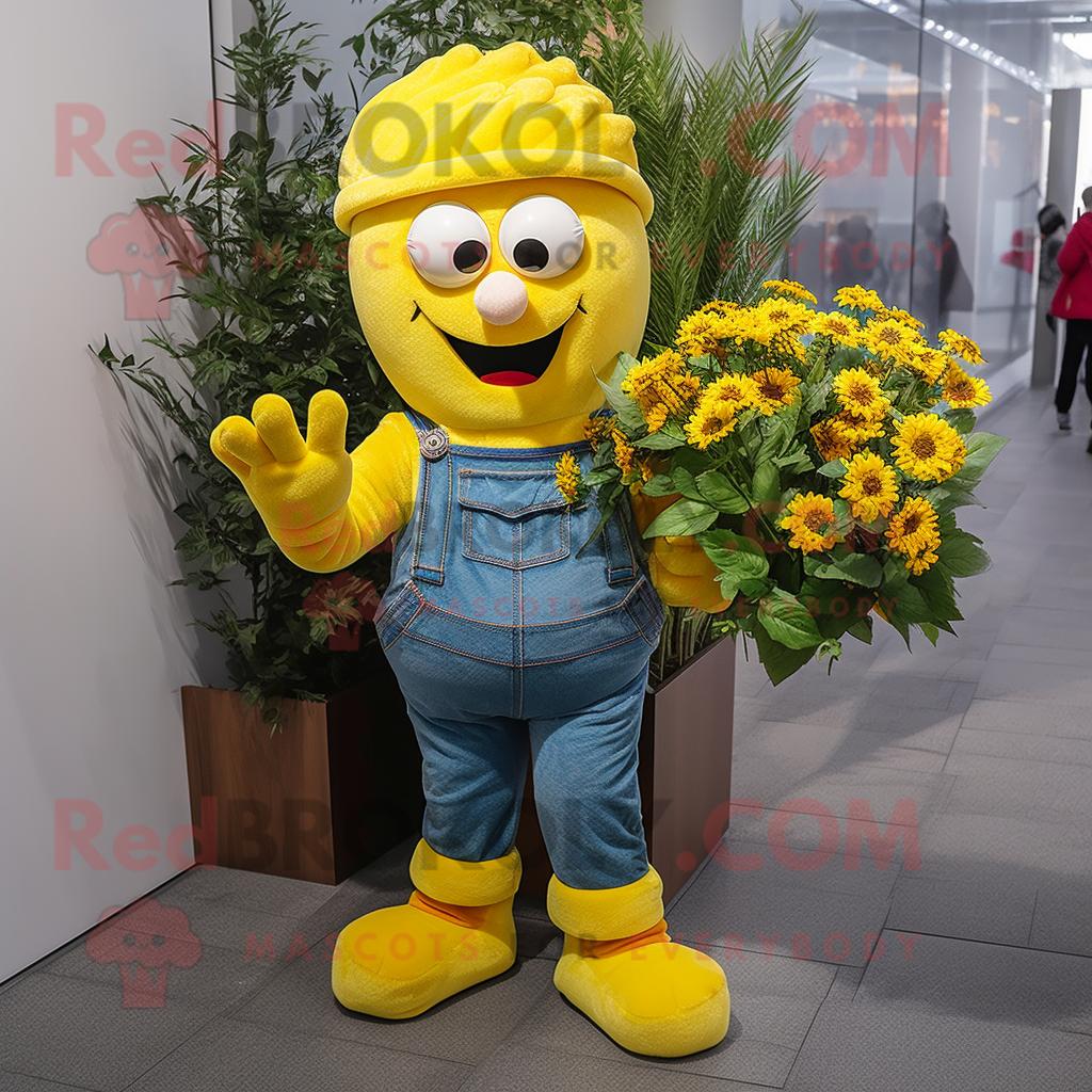 Gelber REDBROKOLY Blumenstrauß als Maskottchen kostüm gekleidet in Boyfriend-Jeans und Fäustlinge