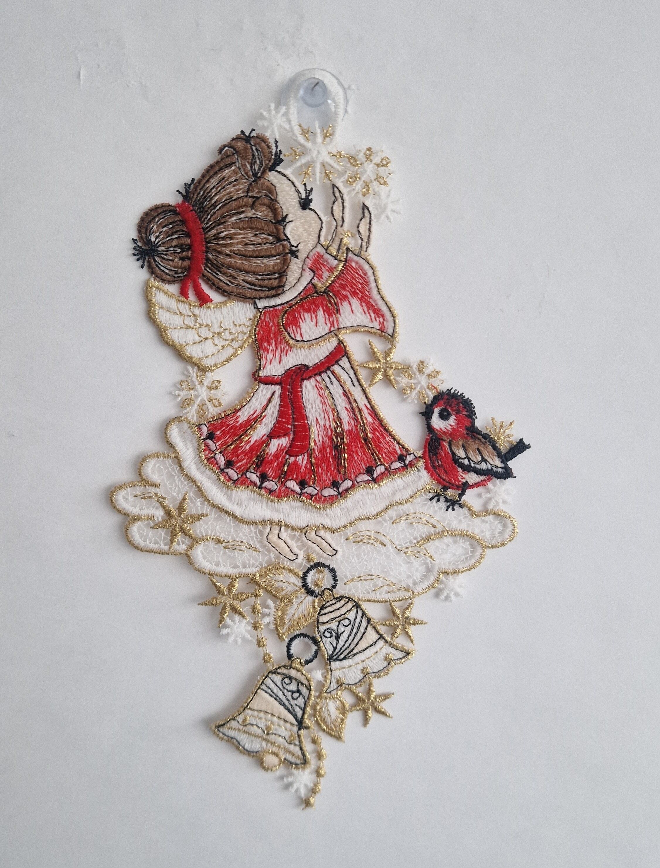 Fensterbild STICKEREIEN PLAUEN "Fensterbild Engelchen", rot (bunt), Polyester, Fensterbilder, Fensterbild, echte Plauener Stickerei bunt Einheitsgröße